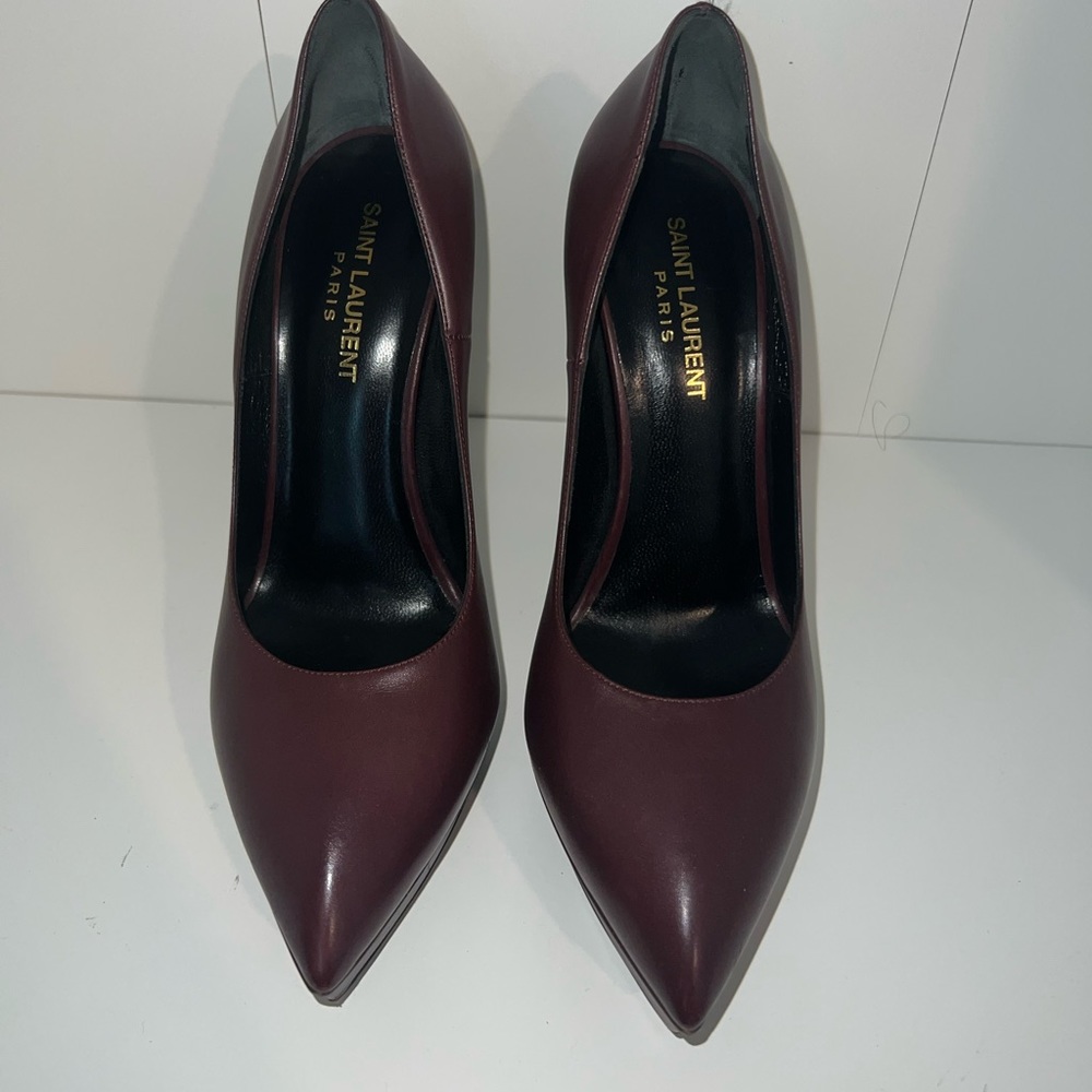 Saint Laurent Paris Janis 105
Leather Platform Pumps